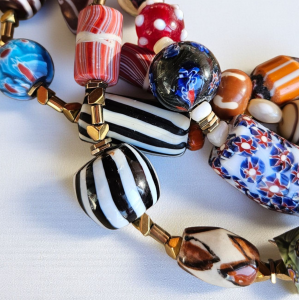 One of a kind no 2 Kolye