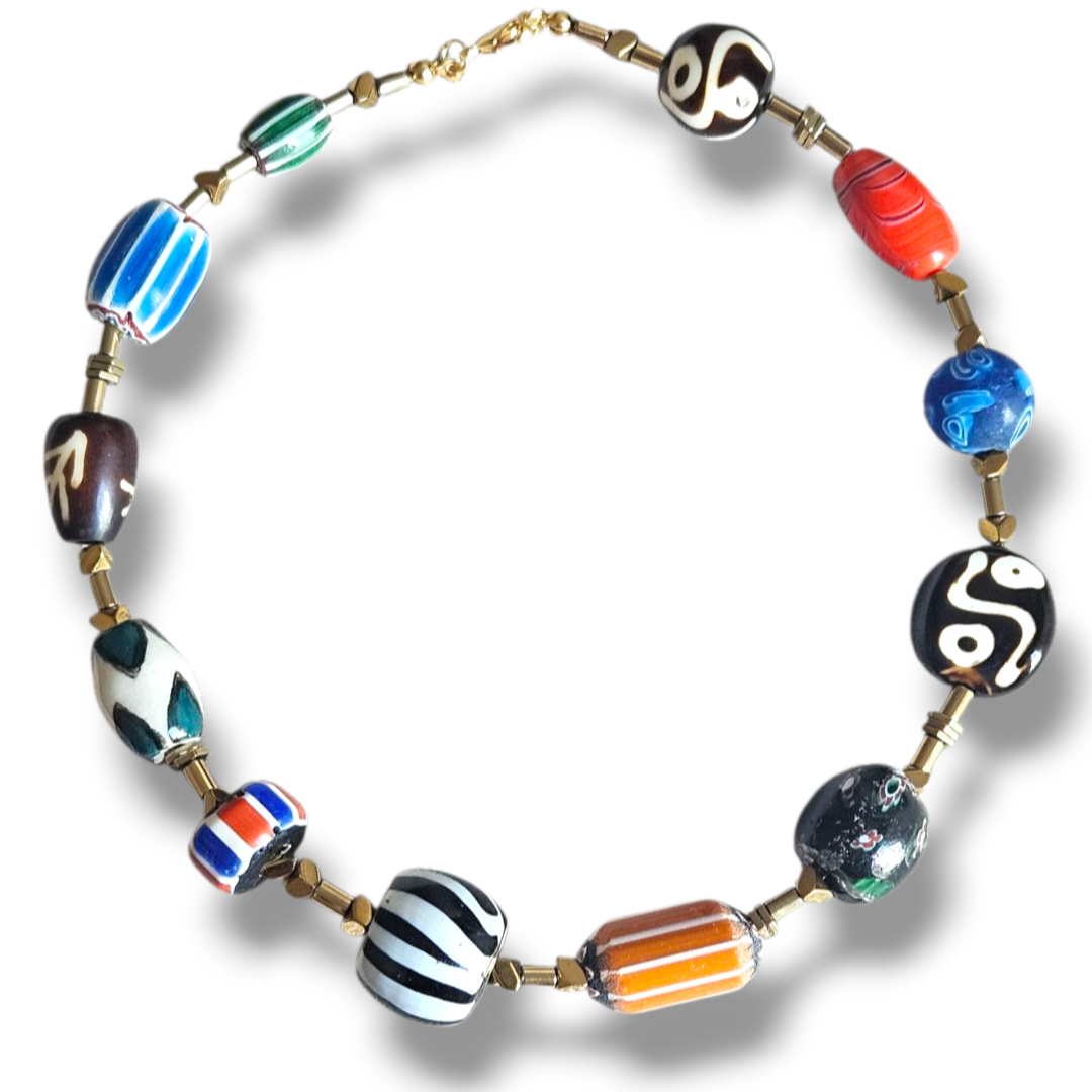 One of a kind no 2 Kolye