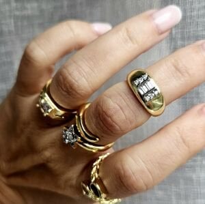 Ayarlanabilir Taşlı Eklem Yüzük