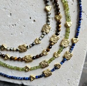 Elysia Seri Lapis Lazuli Kolye