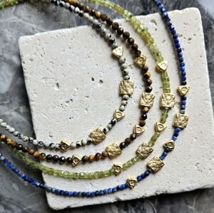 Elysia Seri Lapis Lazuli Kolye