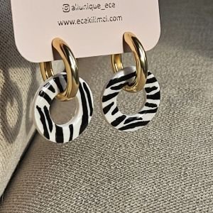 Zebra Halka Küpe